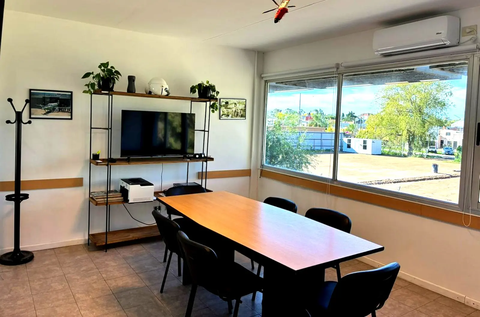Sala de reuniones y capacitación de HESSA